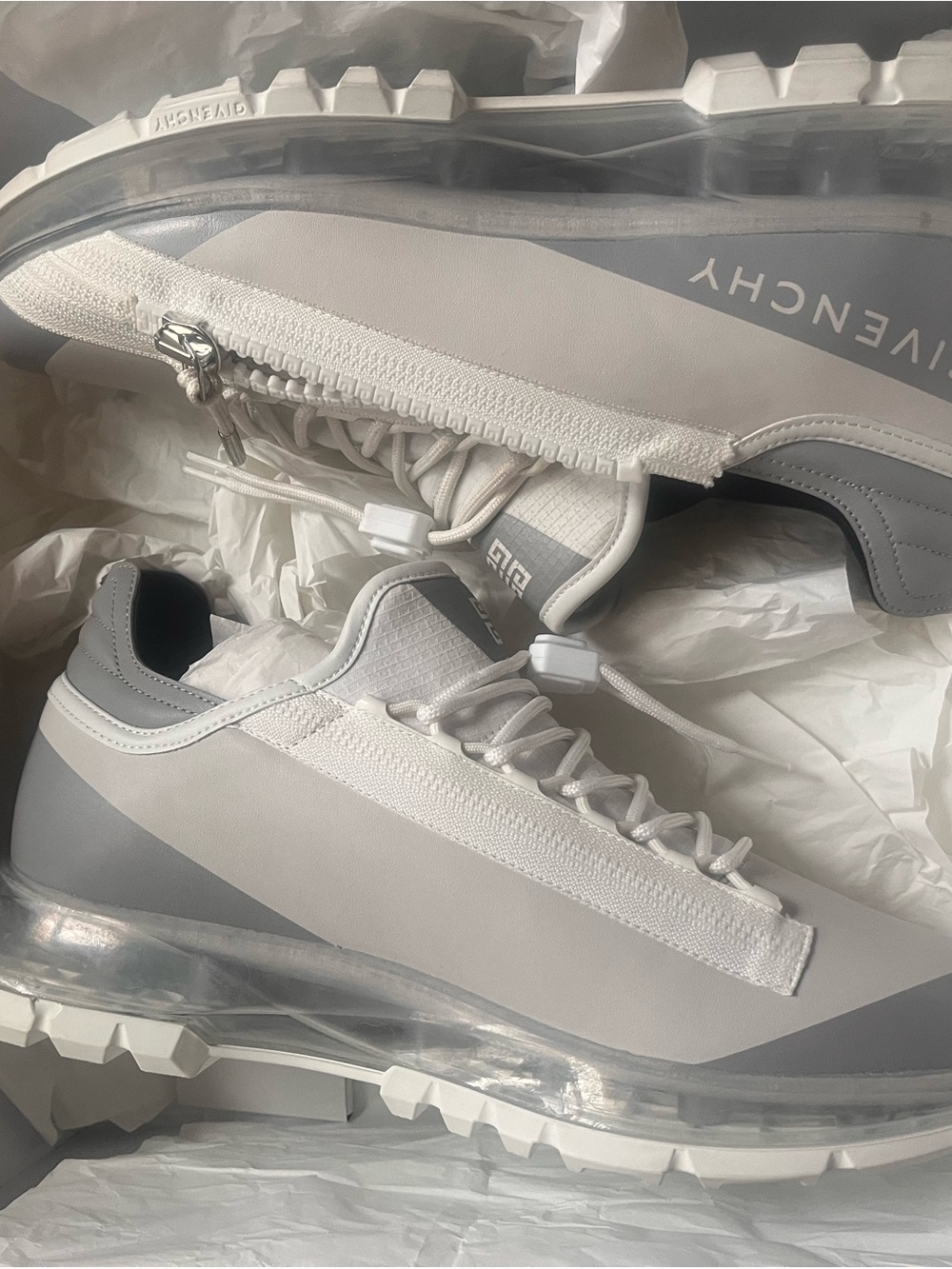 Givenchy Men’s White and Gray Transparent Sole Low-Top Sneakers